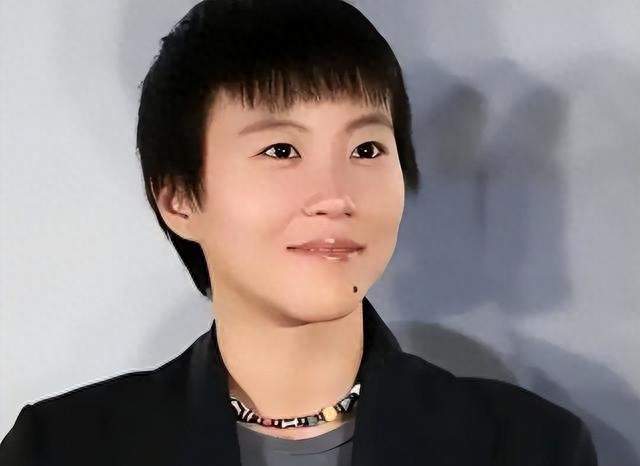窦唯没想到，“缺父爱”长大的窦靖童，如今成了王菲最大的骄傲