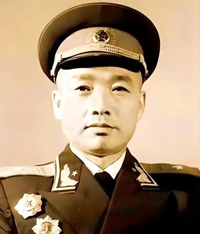 北京卫戍区第八任司令员——潘焱将军的戎马人生
 
潘焱将军是河南新县人，从鄂豫皖