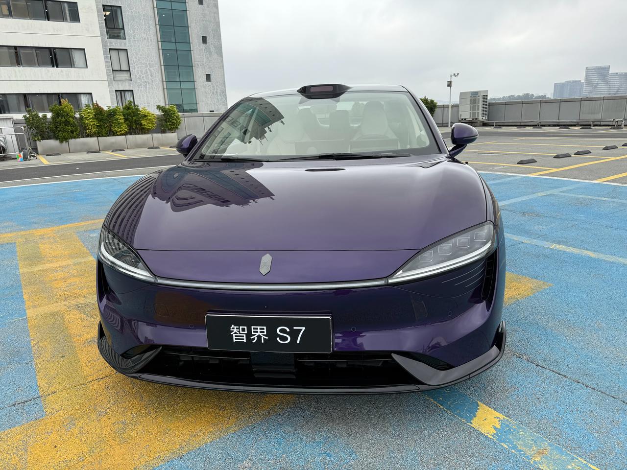 选智界S7：预算紧、自己开、爱运动，23万起，底盘硬、操控灵，高速智驾贼溜，性价