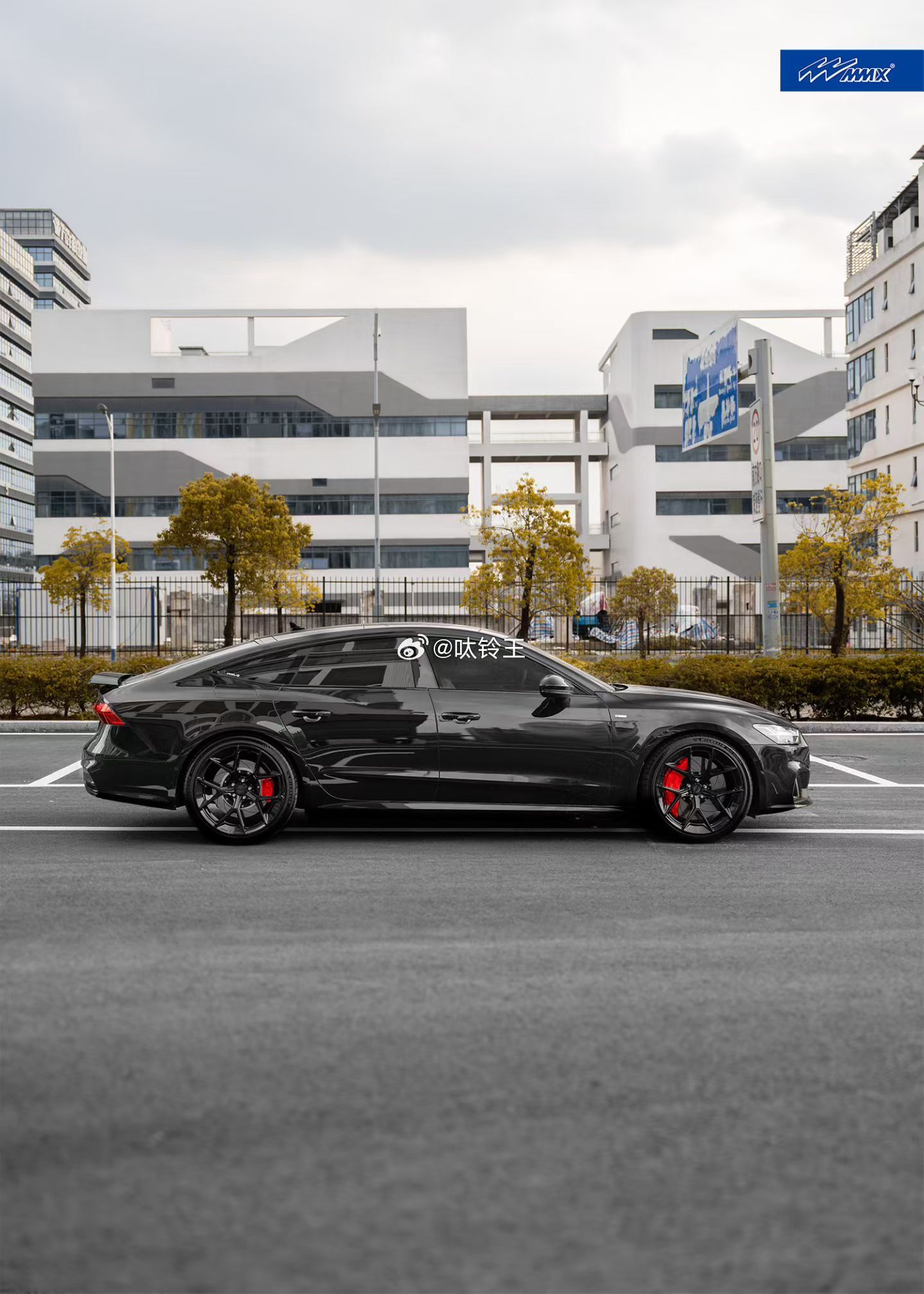 奥迪a7装MSC02 • MMX 深凹效果 