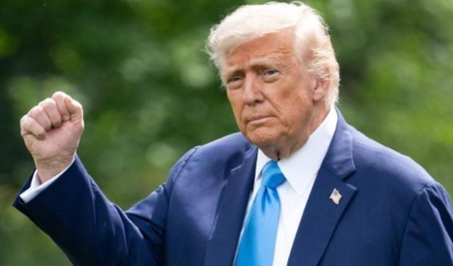 特朗普把我们全骗了！炸高官、轰伊朗、逼谈判，全是铺垫，目的只有一个：把驱逐舰钉进