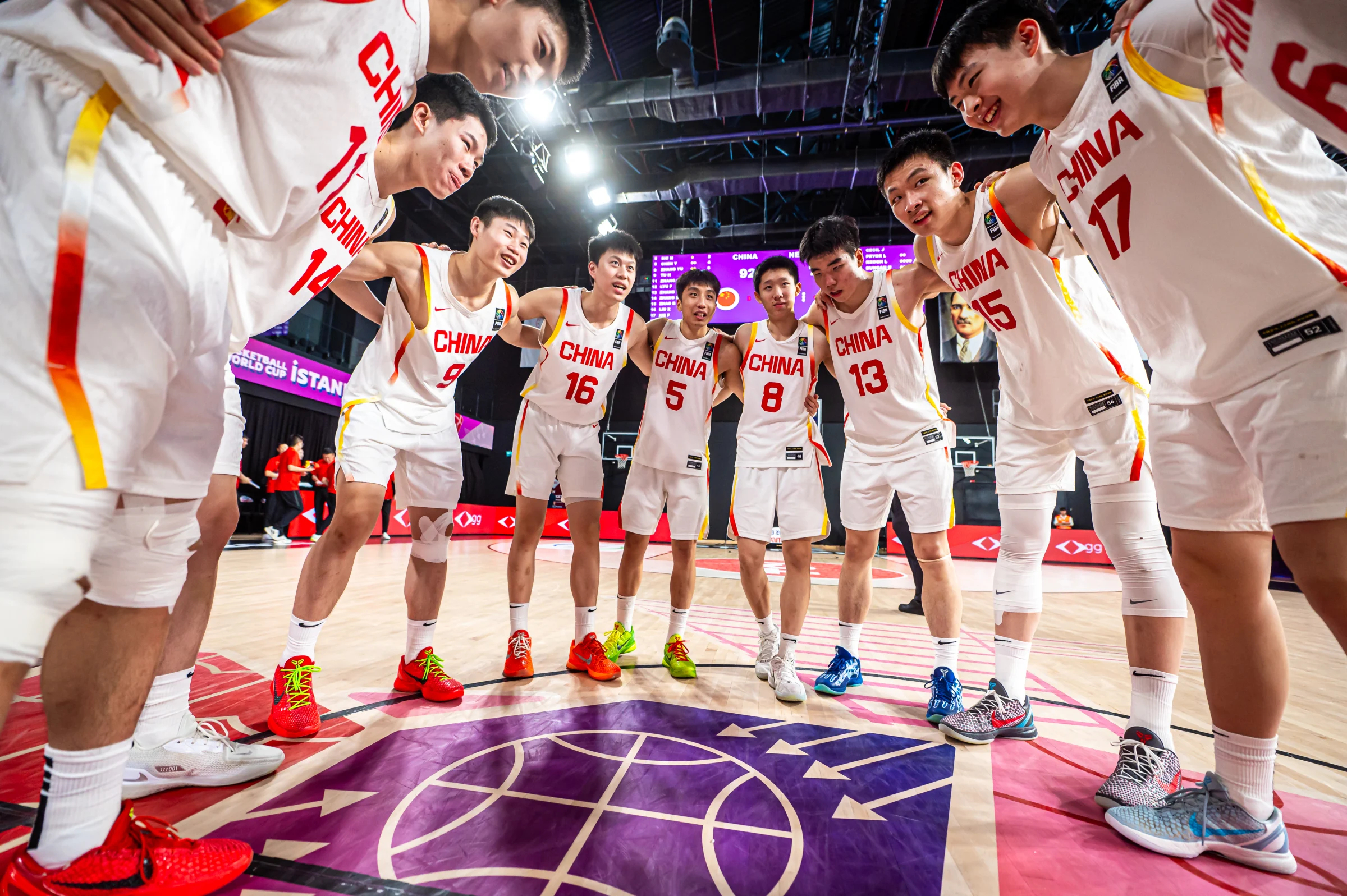 中国U17逆转战胜新西兰！中国男篮