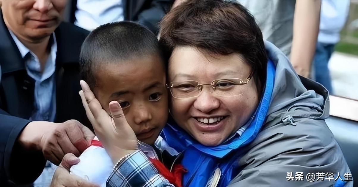 韩红就因为几句话不严谨被网暴，这个社会怎么了，喷子们积点德吧不要等到哪天你需要帮