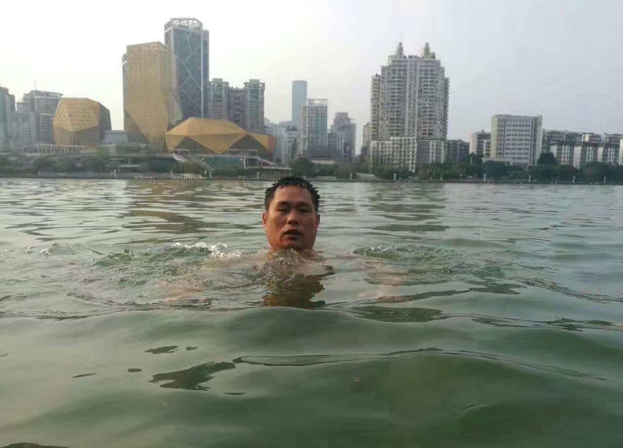 沐浴㾀清，身体健康，万事如意，百财入门，烟是魔，酒是佛，不烟不酒难成佛，烟养人，