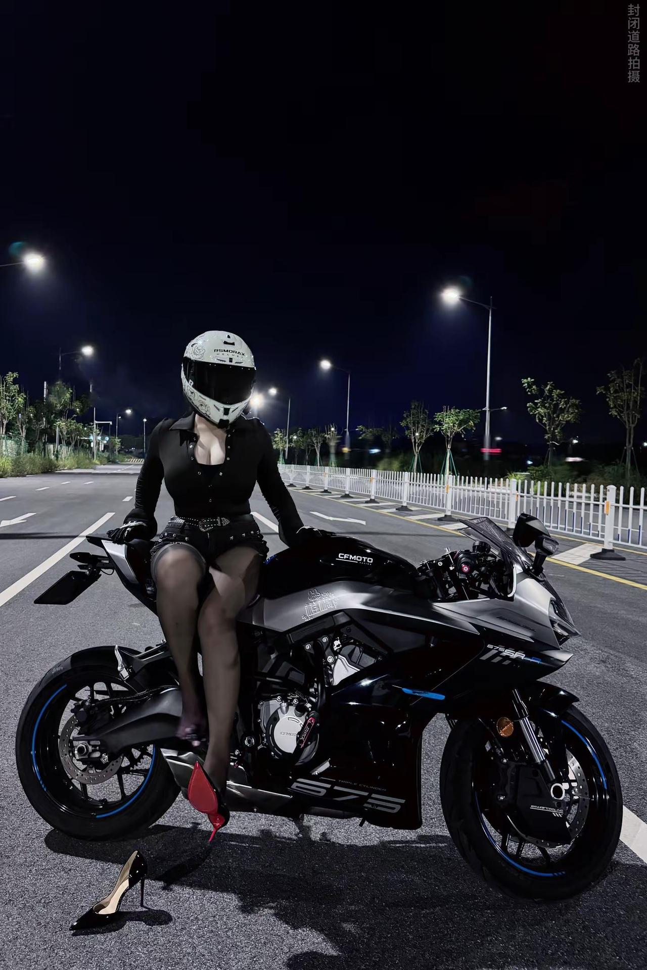 我说咋不理我呢 原来是钓到新的给我调休了。cfmoto春风动力