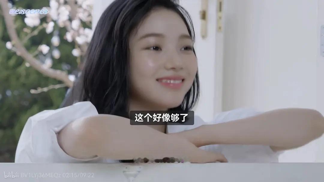 盘点柳智敏原生脸那些鲜花瞬间 