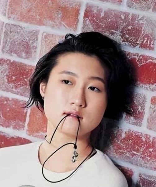 吴卓林真正长大了！
不再寄希望于成龙了！



吴卓林现在这样挺好
白天学设计晚