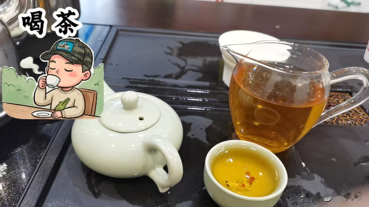 台风过境，周末重启！这天气好得让人想原地转圈圈～

打工人最爽的瞬间，莫过于：