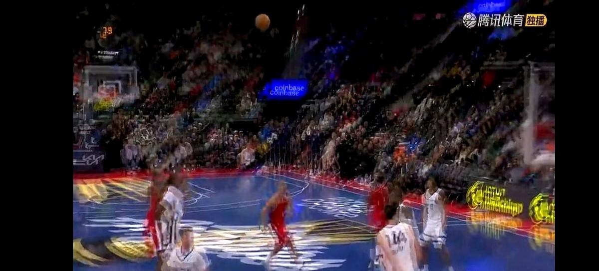 小卡今天真的拼了，回归后状态火热，砍下39分跟玩儿似的。可结果呢？快船还是输了，