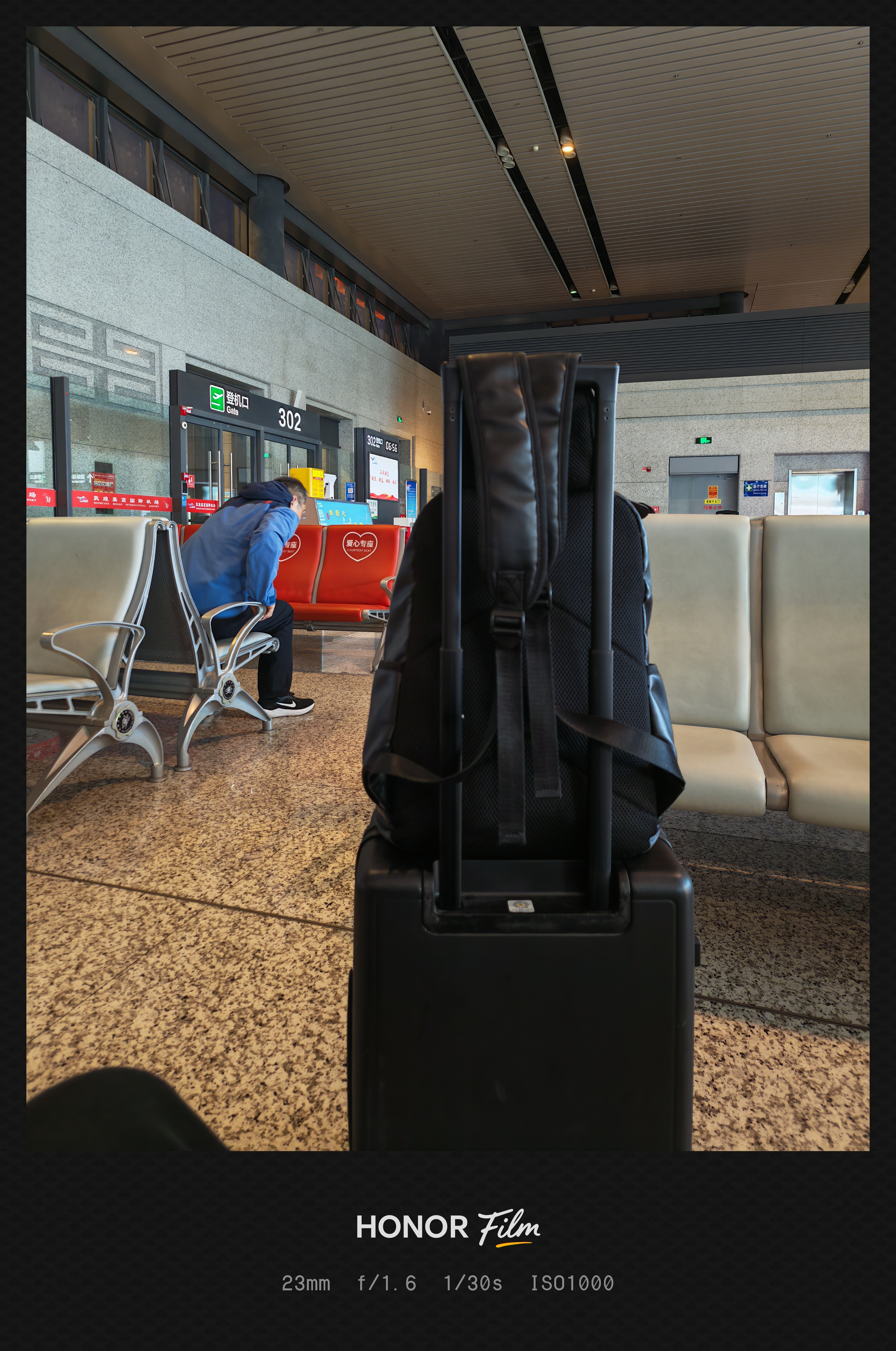 太痛苦了，没有直飞深圳的航班，来回都是凌晨5点多起床。 敦煌·敦煌莫高国际机场