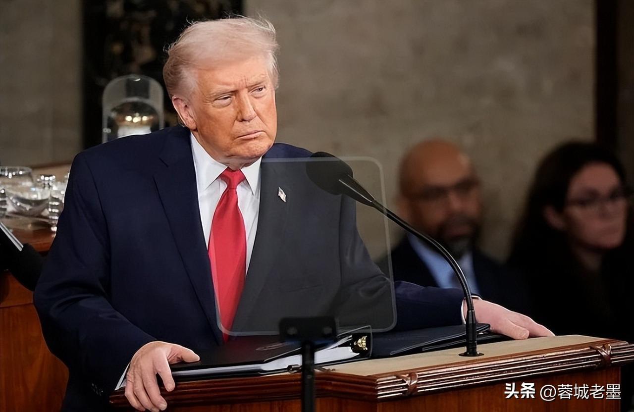 特朗普呼吁 “希望伊朗不要无节制报复”，翻译成人话就是：我可以打你，但你不能还手