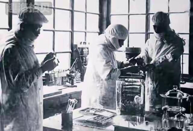 二战日军给慰安妇注射的606药剂，是由砷制成的抗梅毒药，除了强制绝育，更带来三重