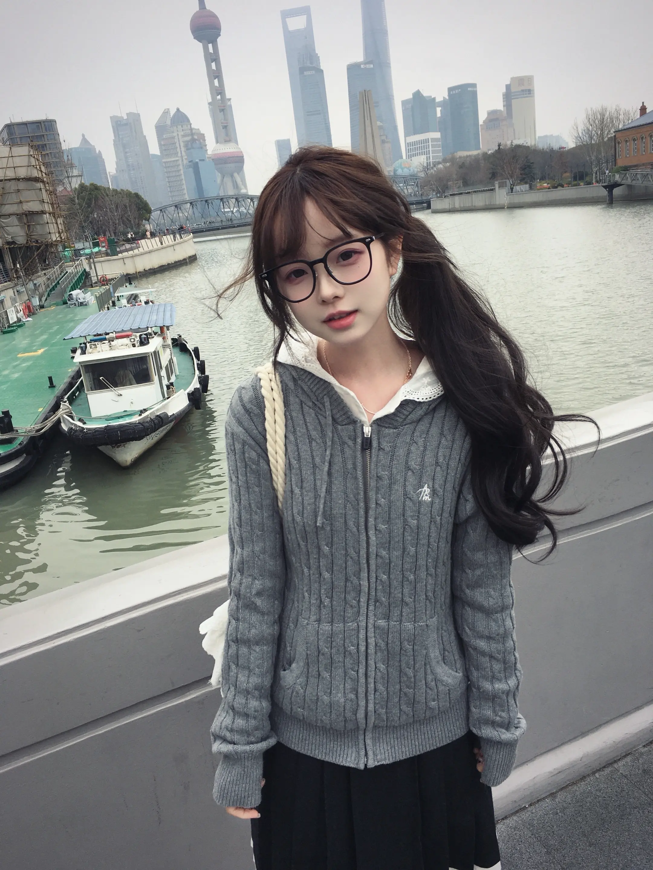 你的城市和你 都离我好远