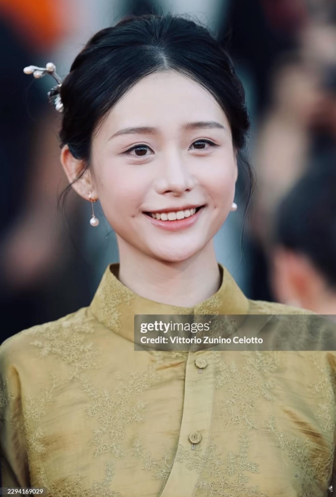 G社生图都美成这样…不敢想真人得多好看 ​​​