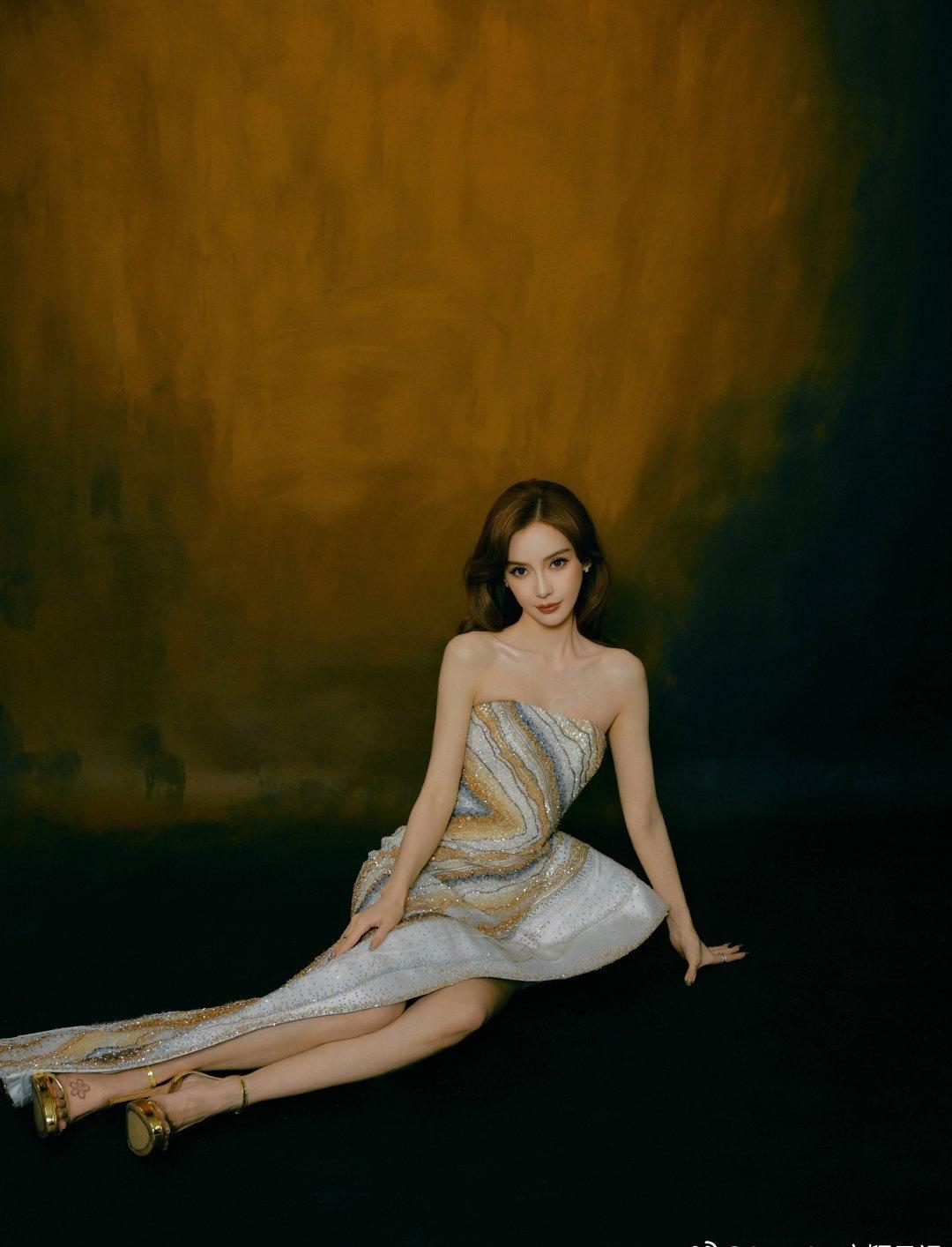 angelababy超话ab 杨颖 

震惊！我和Angelababy居然是同一