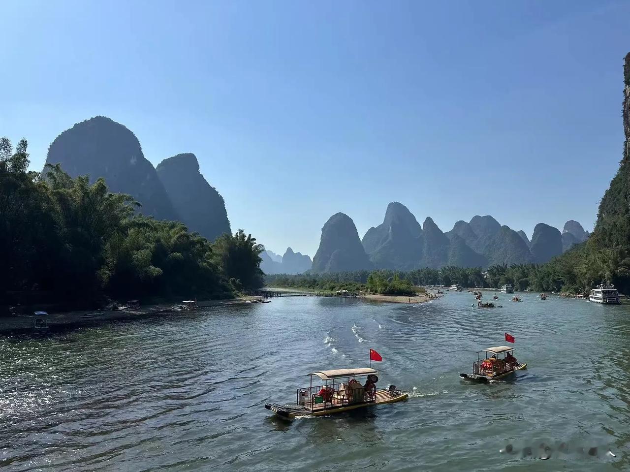 人民币20元背面图案，一直想去原地看看。愿望终于实现了！美景，桂林山水甲天下；美