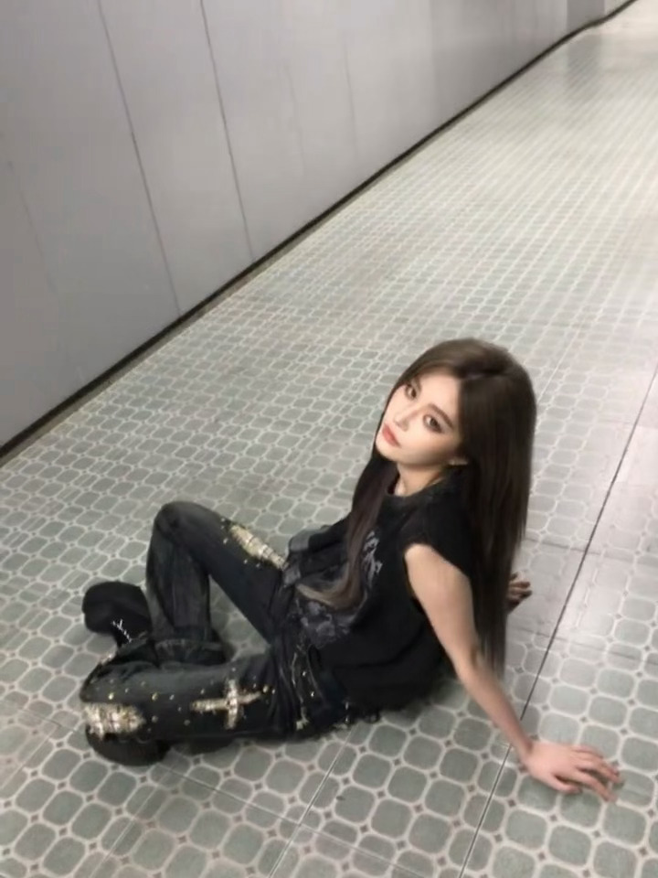 🖤 ​​​