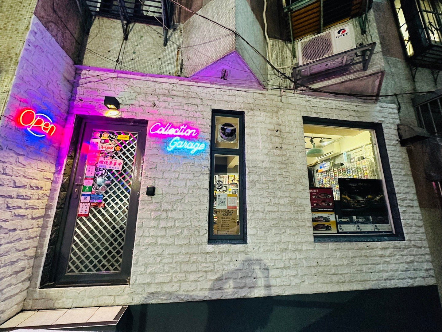 车迷来澳门，必定要打卡的模型店。好朋友兼斯巴鲁STI车友开的店，里面的装修和陈设