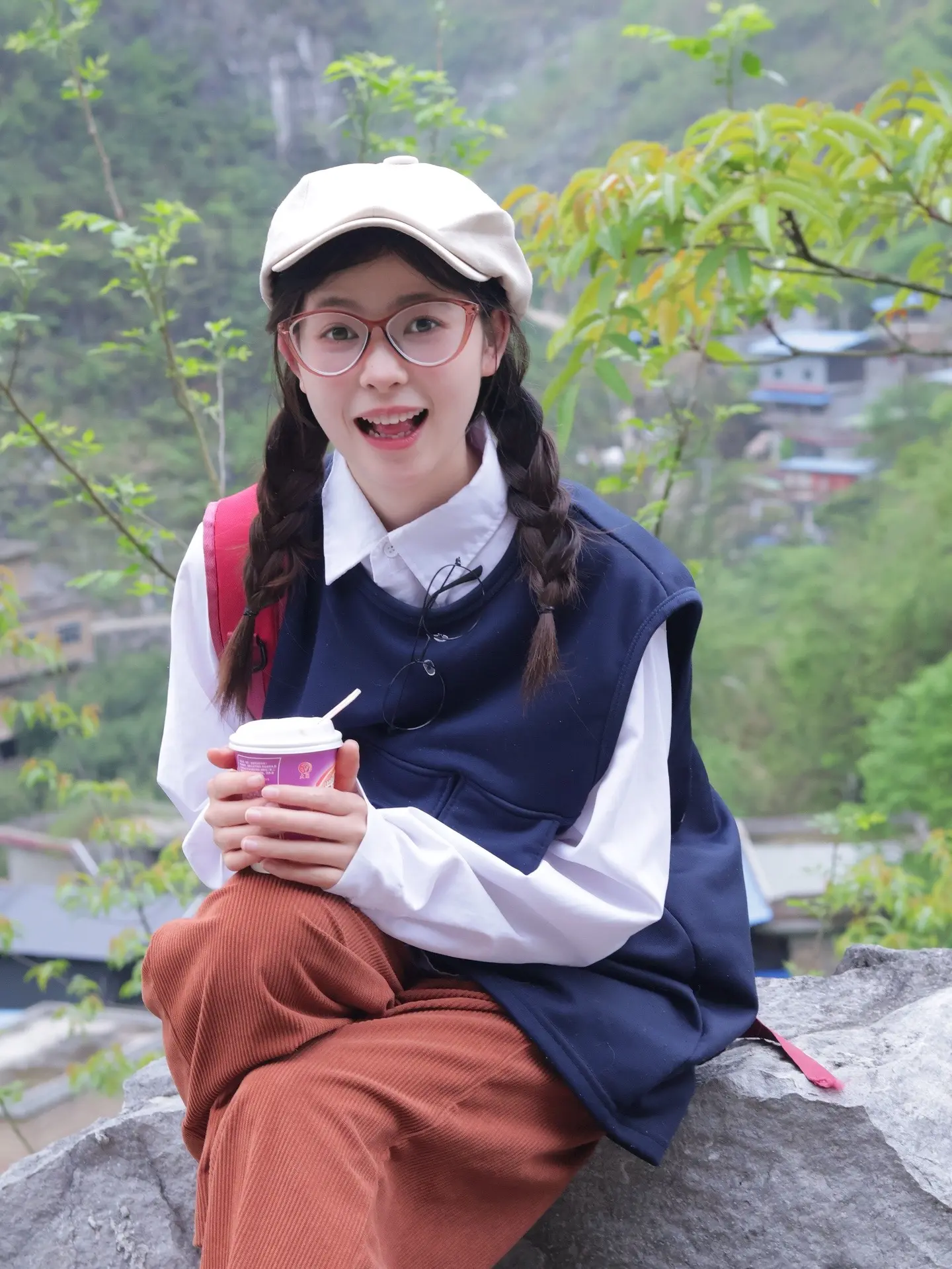 不知道你喜欢什么风格的女孩。那我就每个风格都尝试咯