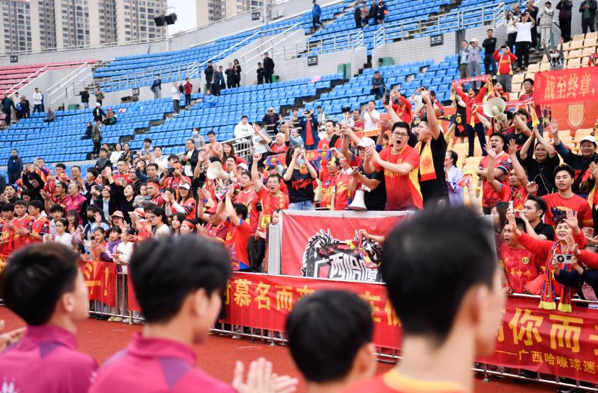 中超第一，自己放弃自己，躺平了......

现在两批准入公示名单都已经公示了，