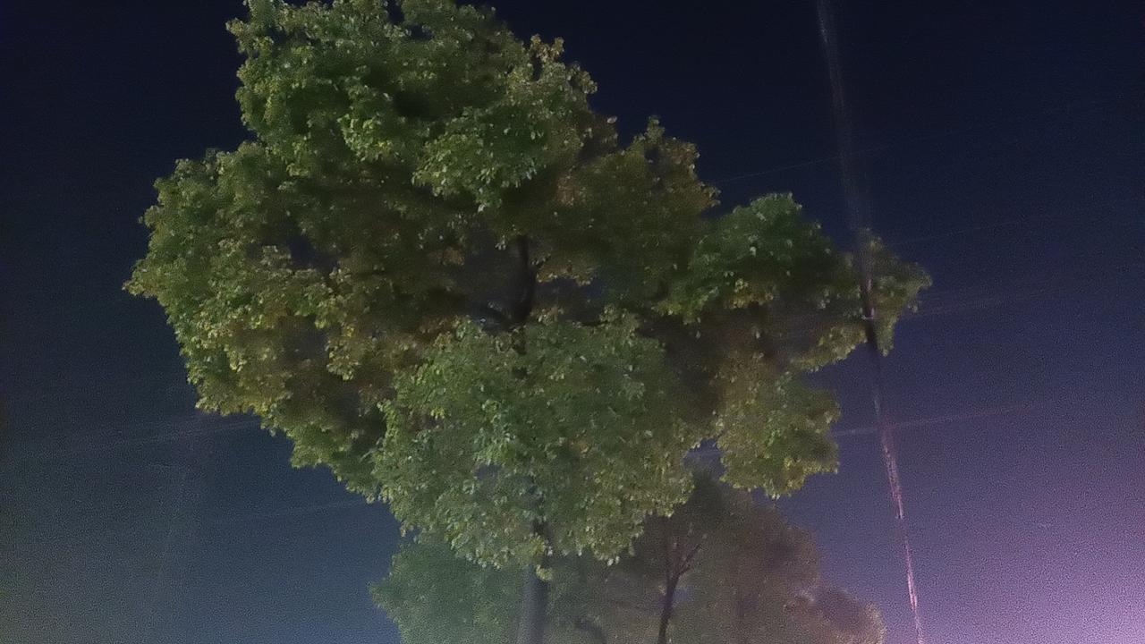 科技创新与人工智能
例如：ChatGPT、AI绘画、自动驾驶等新技术的突破与应用