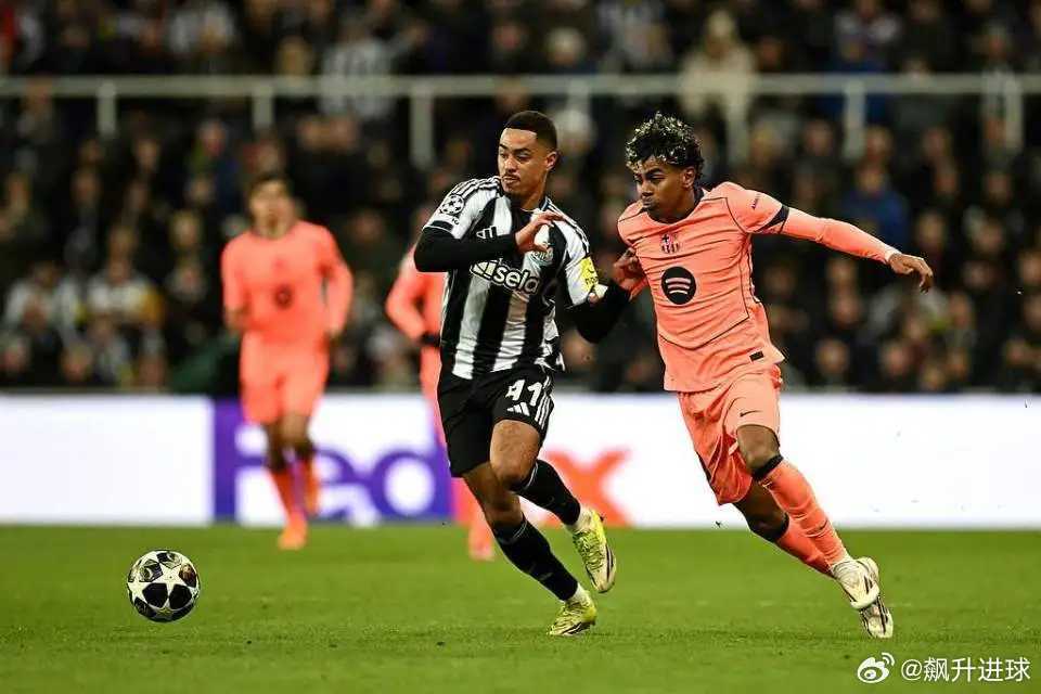 欧冠综述：巴萨绝平纽卡 马竞5-2热刺 拜仁6-1亚特兰大 利物浦0-1北京时间