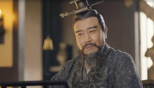 徐邈以喝酒出名，但是他又办事认真而利索，是一位很有个性的干练之才。
在曹操平定了