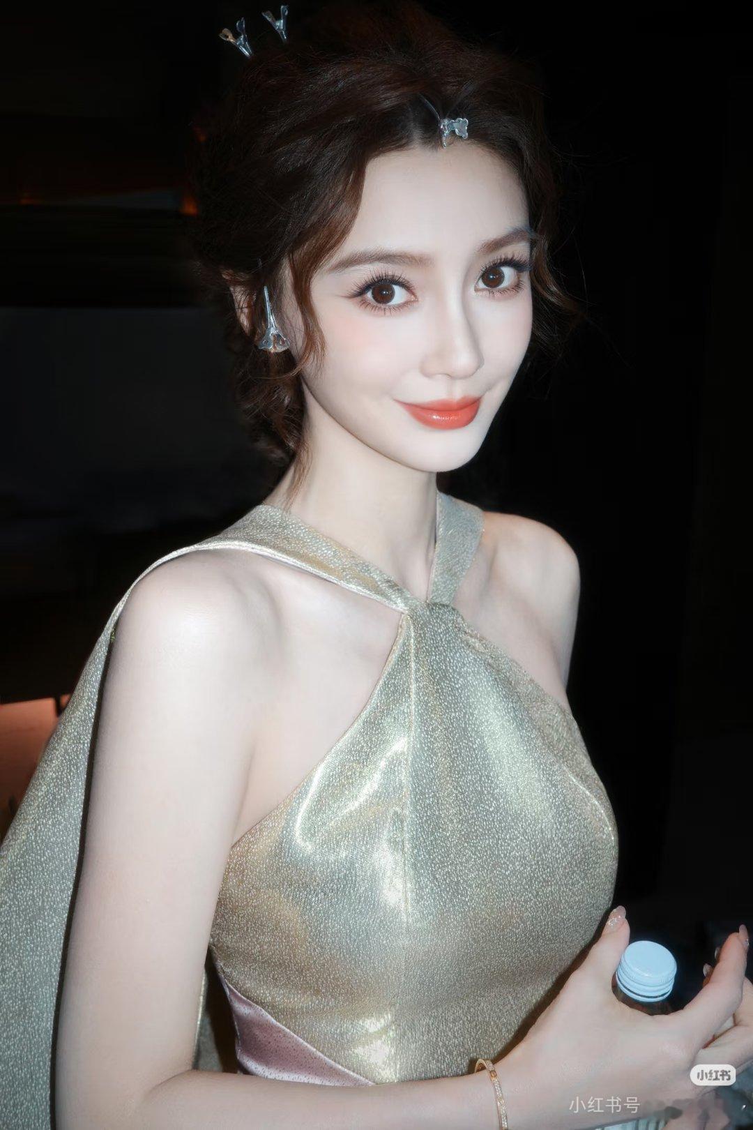 angelababy angelababy三阳启蛰六迎粲然 圣诞节，圣诞袜，🍎