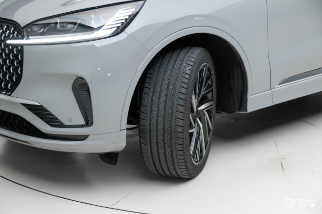 [小鲨帮选车]性价比的选择 飞行家 只要50.98万元就能开回家