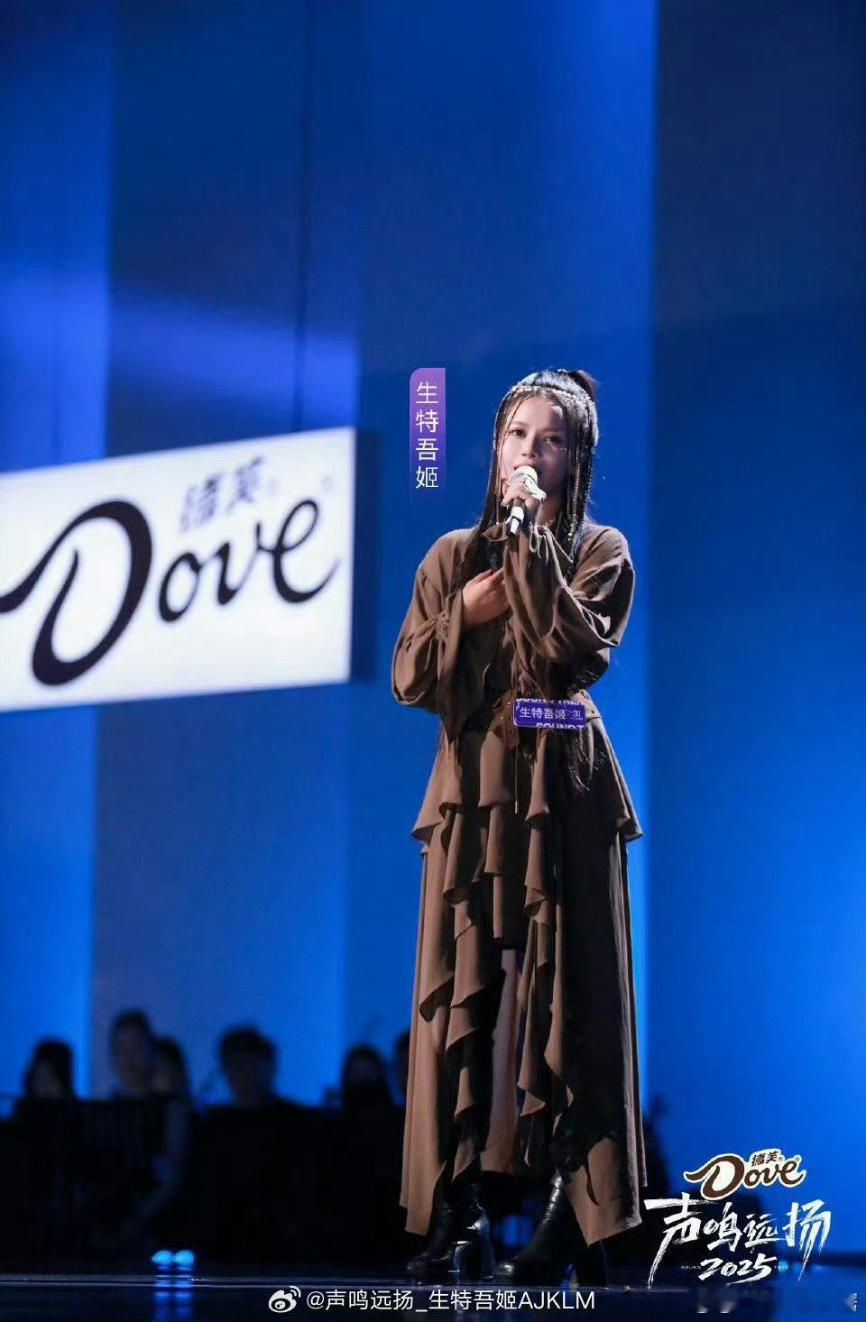 我的评分：后台的小细节太戳心！《声鸣远扬2025》总决赛第二场选手下台后，悄悄把