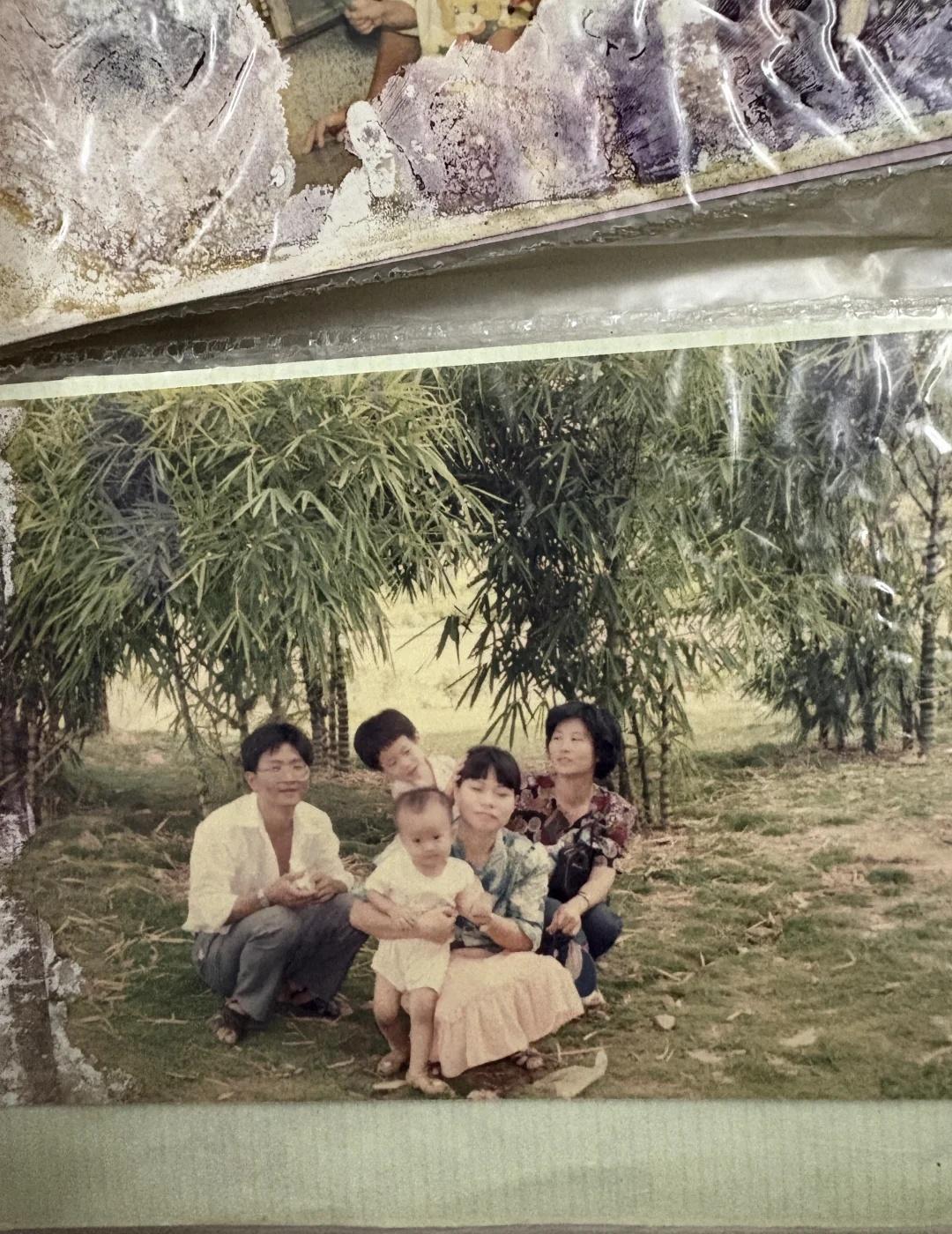 寻亲，照片是35年前拍摄的，照片上的男生叫江云，在茂名石化公司工作，茂名石化分配