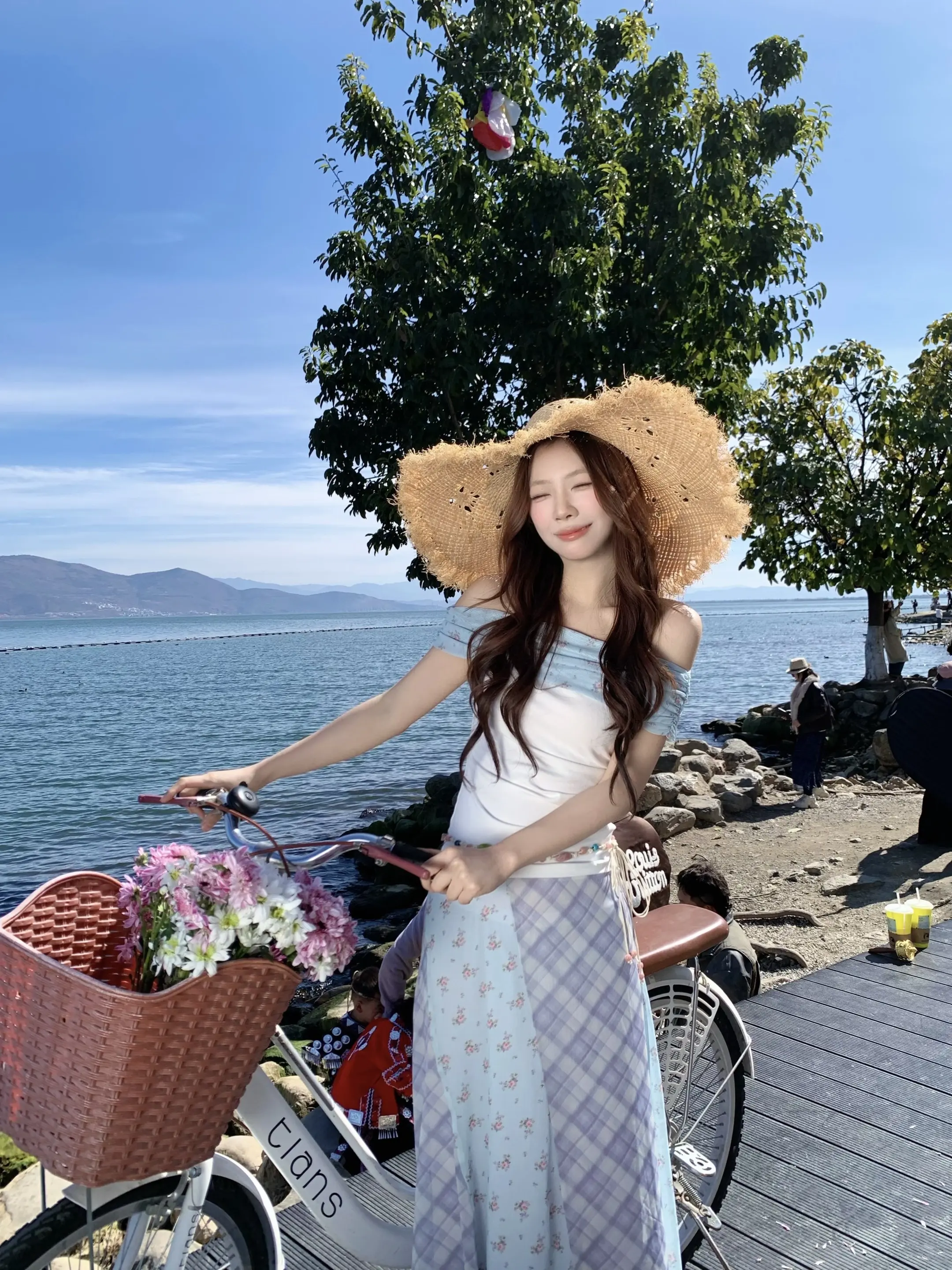 分享我在云南穿的20套漂亮衣服。