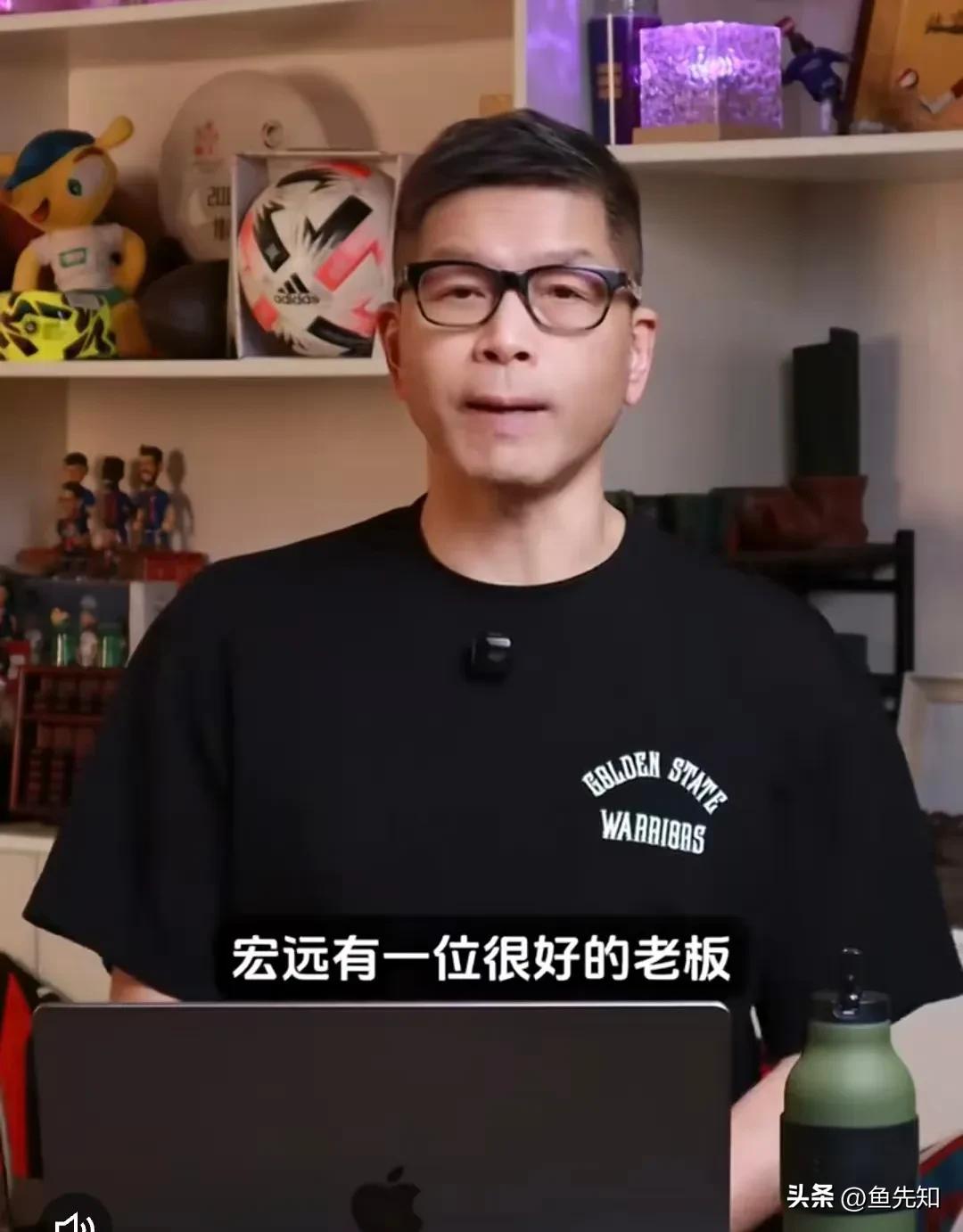 广东粤语体育解说员丁伟杰炮轰杜锋，朱芳雨。丁伟杰说，广东队有一个很好的老板，他允