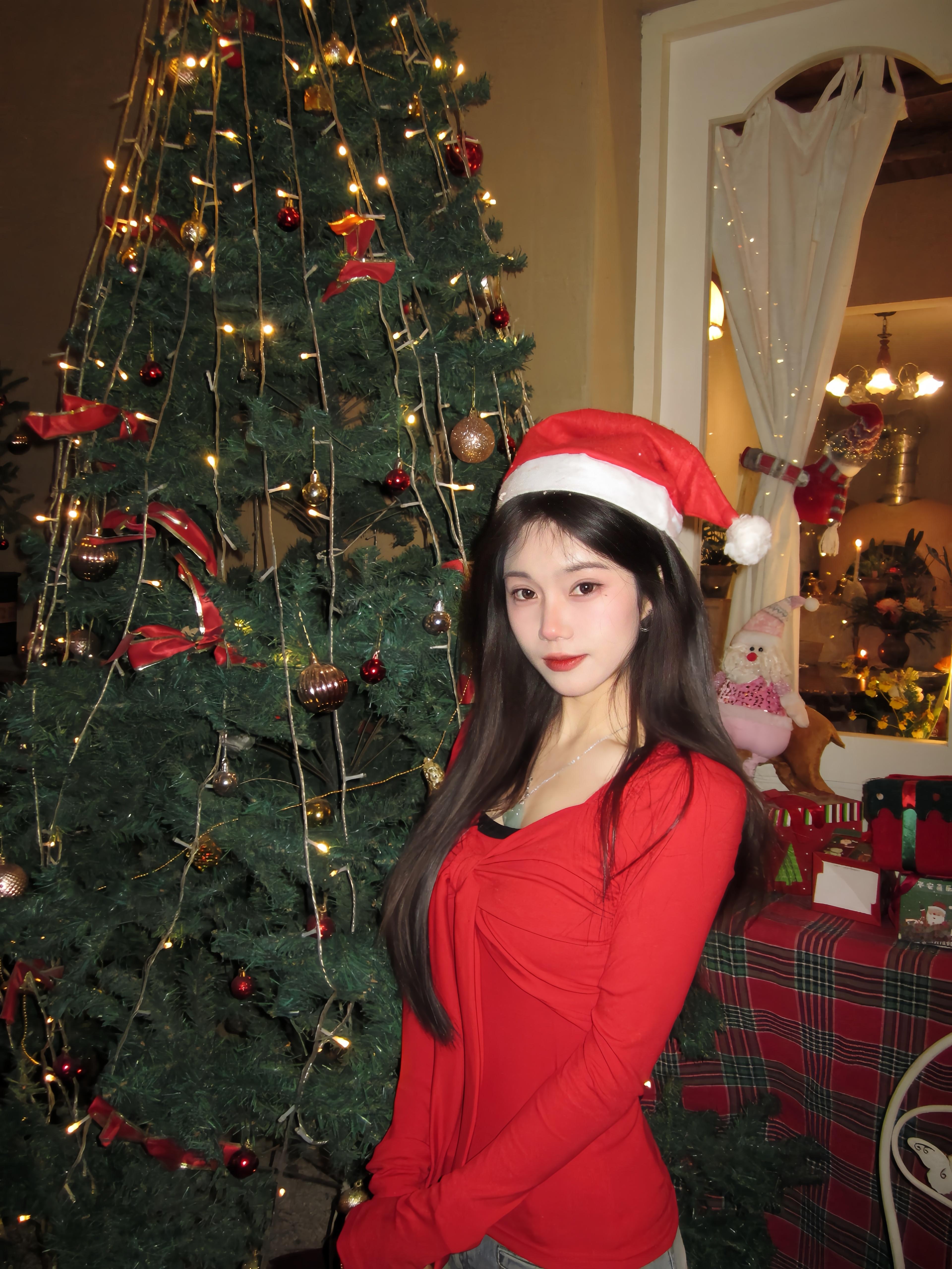 ᨳ⁺🍎⊹圣诞降臨⊹🎄 • ᴥ.-🎄 