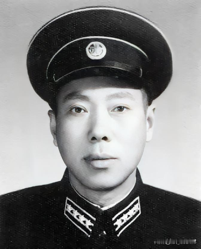 解放军登陆海岛不见敌人，一眼看穿诡异破绽：全村一半是男人，全是海匪伪装
 
19