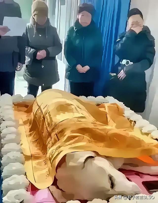 惊掉你的下巴，一条狗死了，主家花费巨资治丧，为狗守灵七天，有点惊世骇俗了，太过分