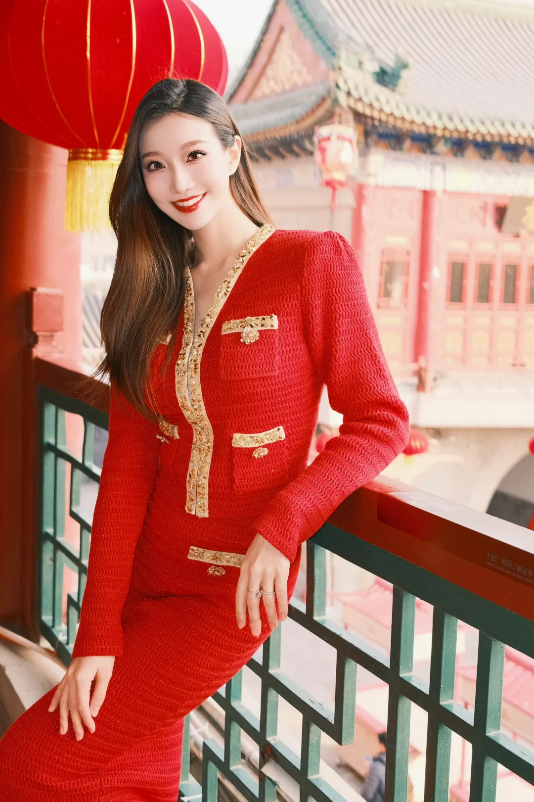 除夕快乐🏮新年穿上了美到窒息的中国红❤️