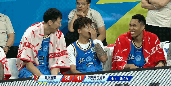 顾全会不会因为今天带领深圳男篮惨败北京首钢，直接心态崩了啊，这场比赛深圳男篮发挥
