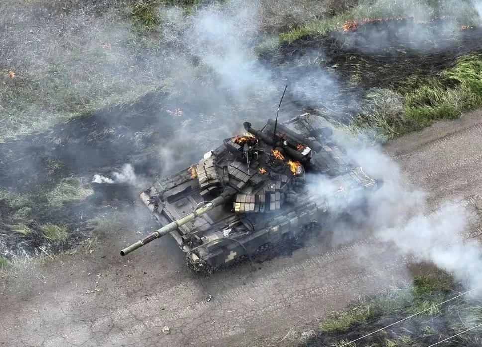 #俄称已占领哈尔科夫地区5个定居点# 乌军承认从哈尔科夫的部分阵地后撤。

乌克