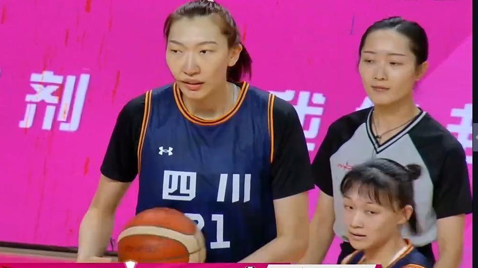 四川女篮大胜山西，李梦低迷，韩旭稳守，王思雨领衔，下一战对阵辽宁！
四川省宜宾市