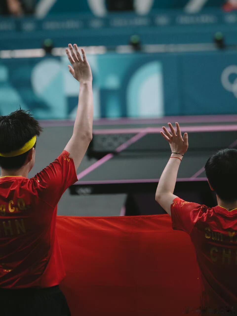 每一张都氛围感拉满，不愧是婚纱摄影师 [兔子][兔子] ​​​