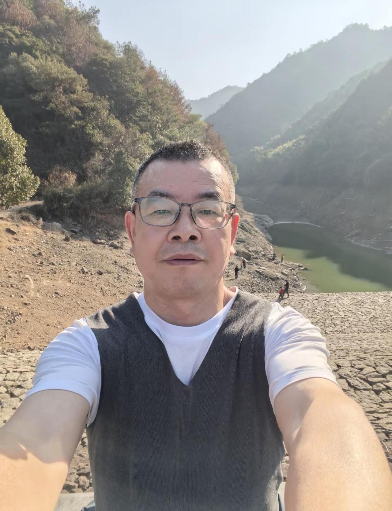 一个人杭州人再温岭找一起爬山的搭子