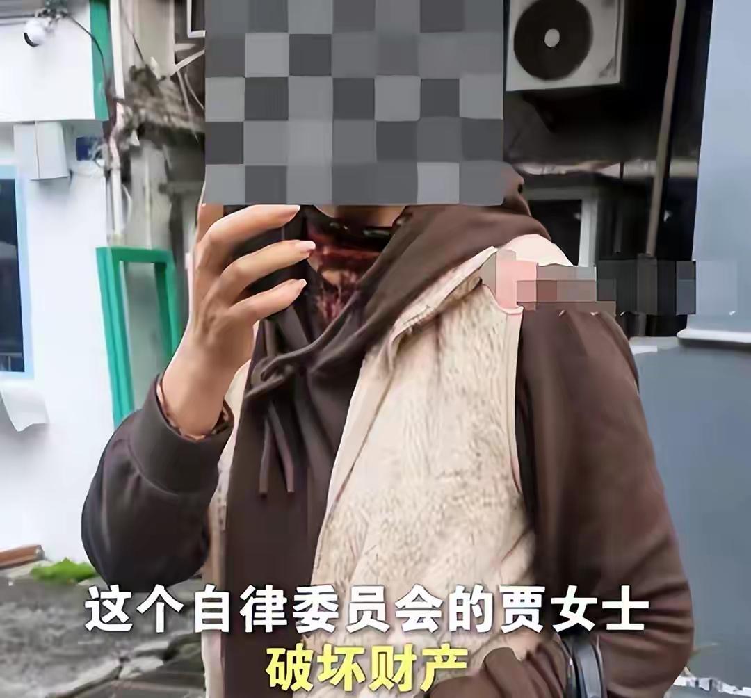 向我们捐赠618张日军侵华暴行照片的法国小伙马库斯，最近遇上难处了！

他在中国