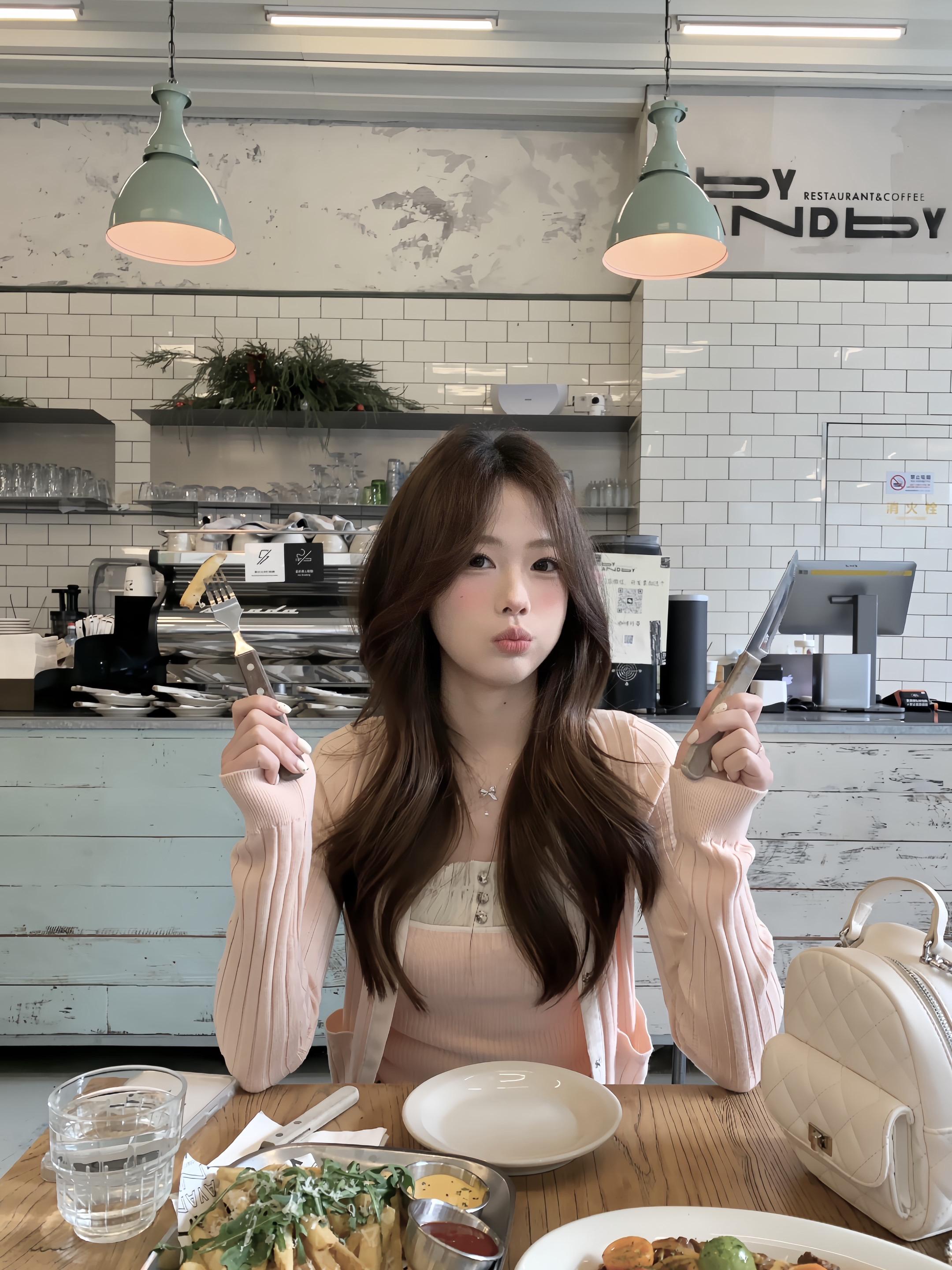 𝐏𝐢𝐧𝐤 𝐩𝐢𝐧𝐤 𓈒𓏸🐰 ⋆ .꙳🥛⋆