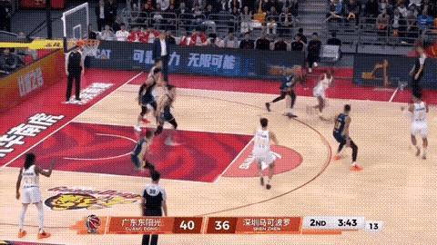 王洪泽没能防住王浩然，还需要提升脚步防守



王洪泽得到不少机会，打球很聪明，