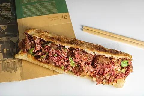 易县作为燕下都300年，为啥没有知名的美食小吃？

“天上龙肉，地下驴肉”，保定