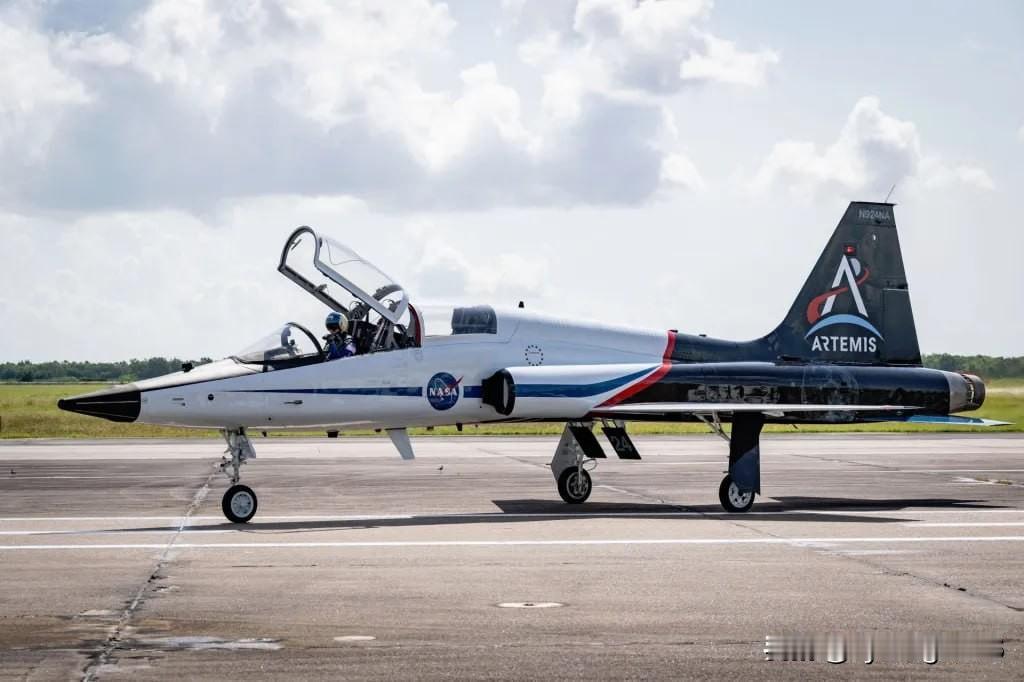 🇺🇸美国国家航空航天局（NASA）目前正在寻找T-38“鹰爪”（Talon）