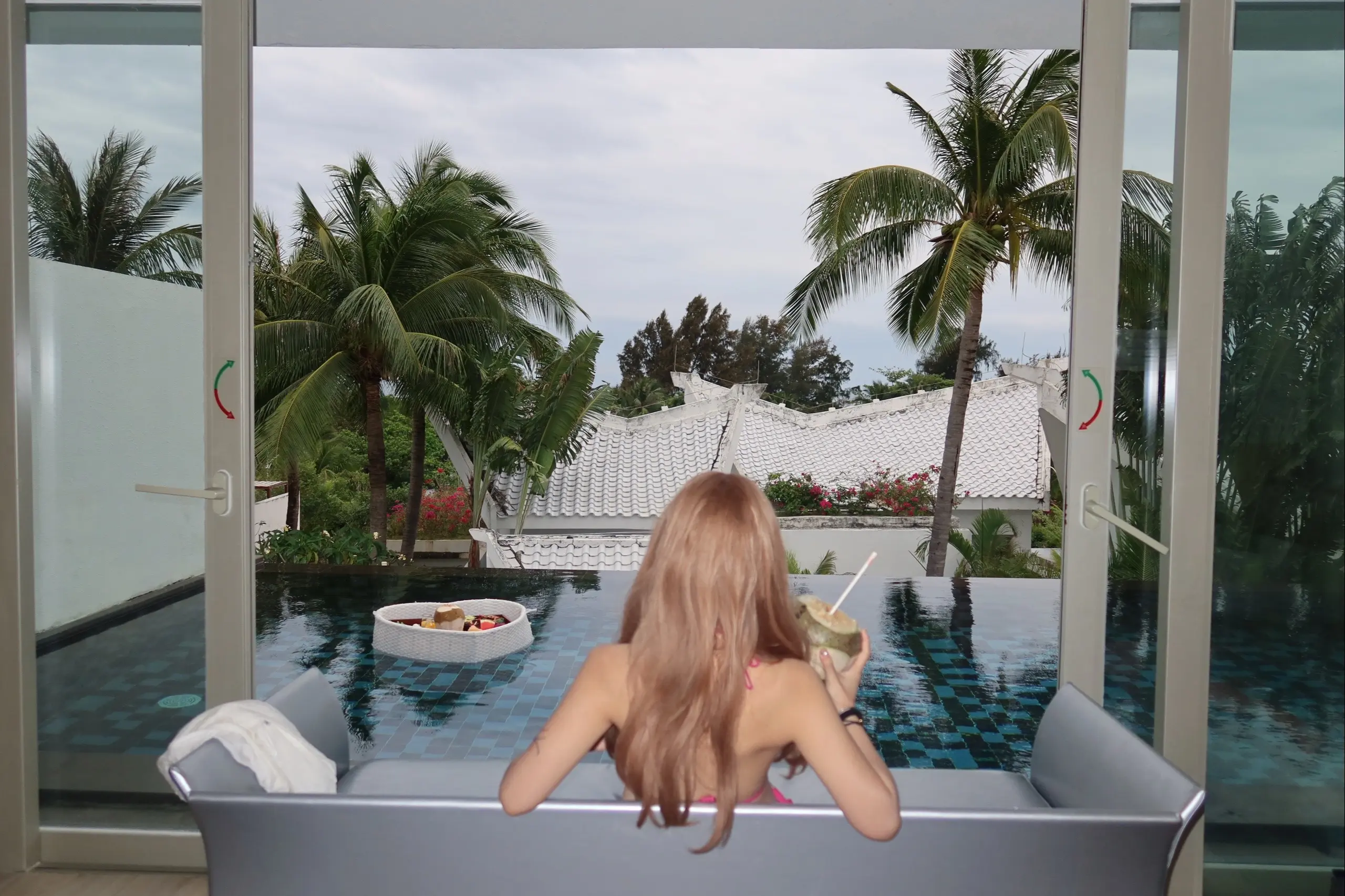 一起去海边吧。