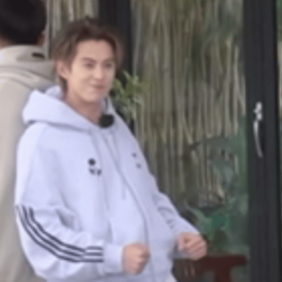 一想到亲爱的客栈就这样欺负一个勤劳的孕妇我的拳头都捏紧了 