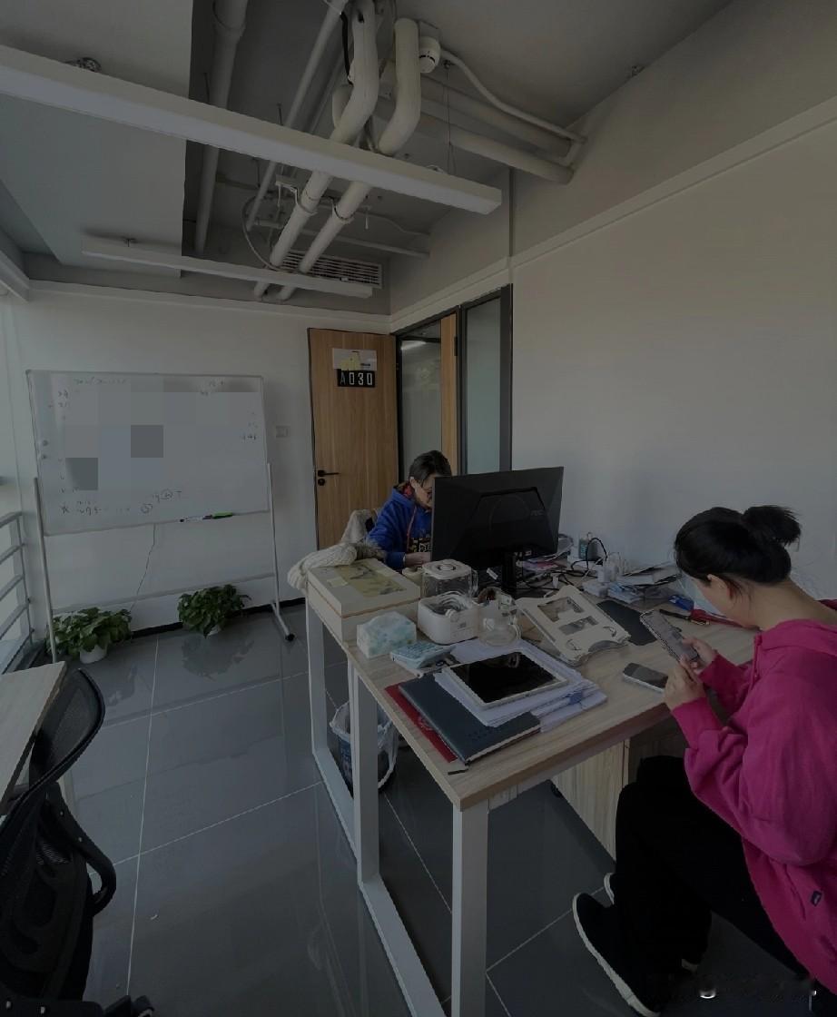 作为一个光上仲裁庭就超过20场+的hr老白菜，如果让我对“公司到底怕不怕仲裁”这